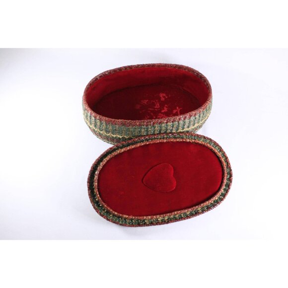 Vintage woven pine needle basket, natural fibre arts sewing basket, lidded - Picture 6 of 10